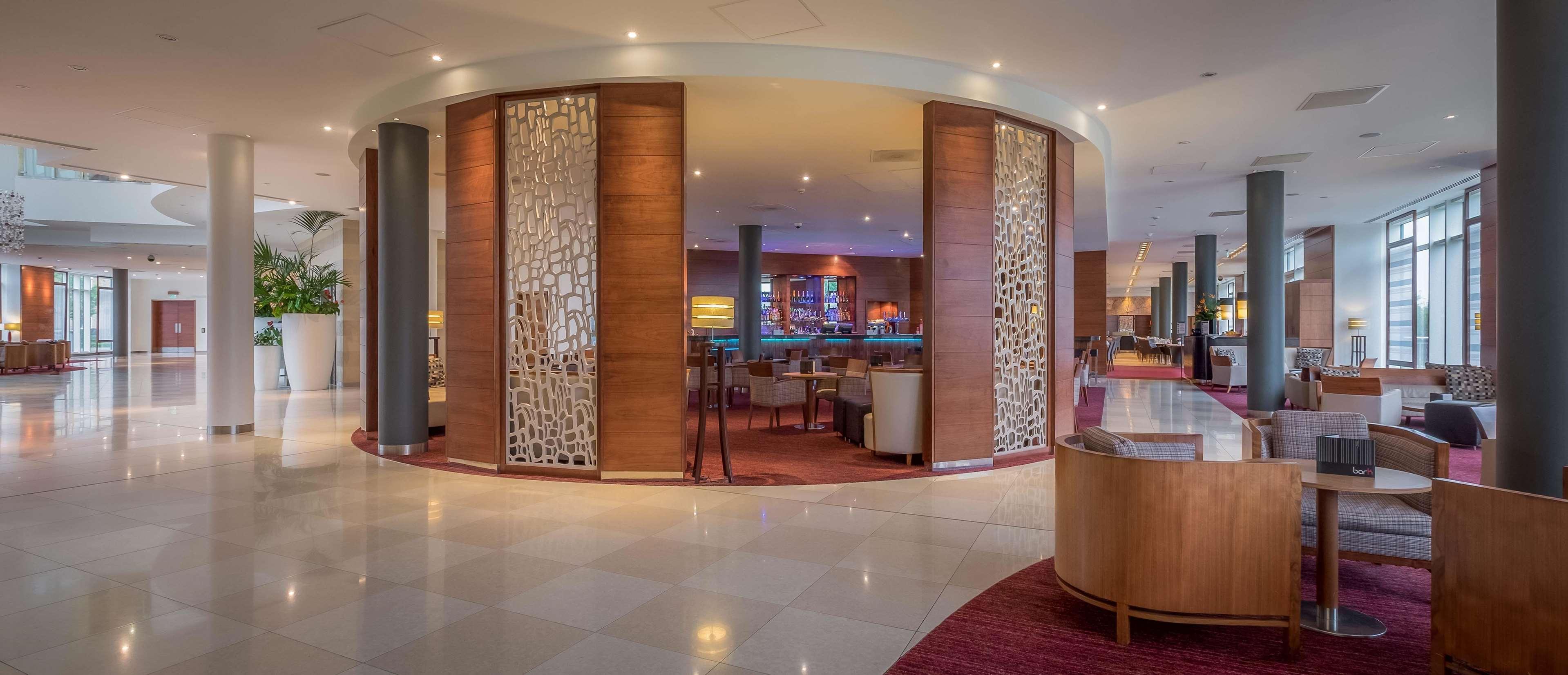 Отель Hilton Ридинг Экстерьер фото