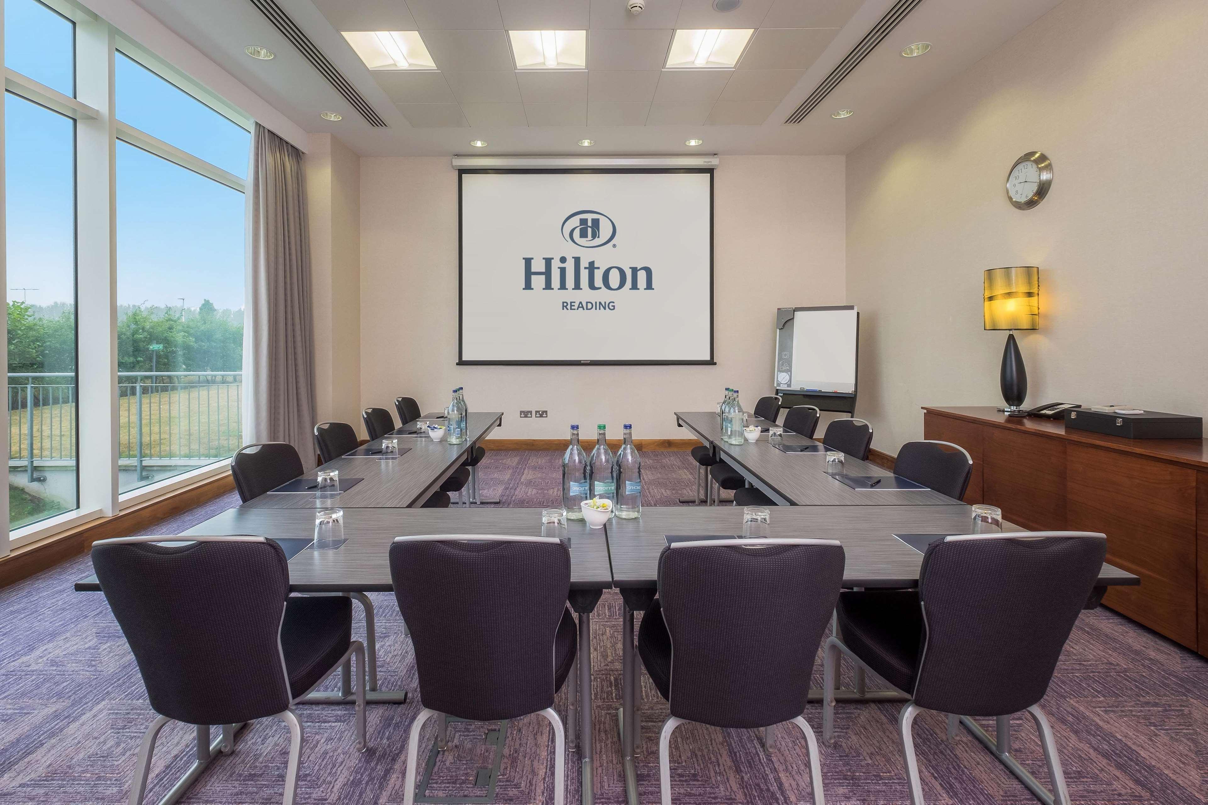 Отель Hilton Ридинг Экстерьер фото