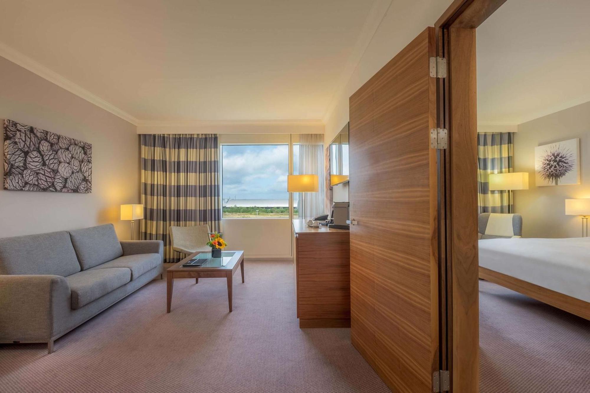 Отель Hilton Ридинг Экстерьер фото